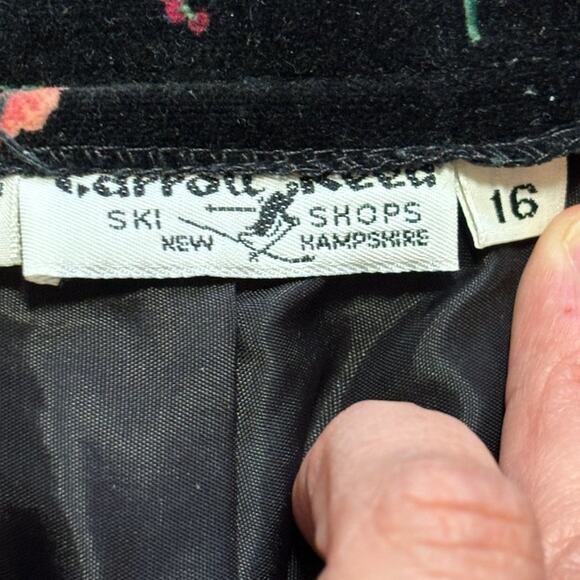 VTG CARROLL REED Black Floral Velvet A-line Midi Skirt SZ 10 - Picture 8 of 10